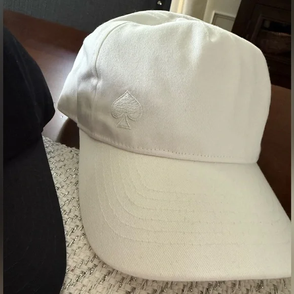 NWT! ♠️ WHITE Authentic kate spade baseball cap in white  display picture 2